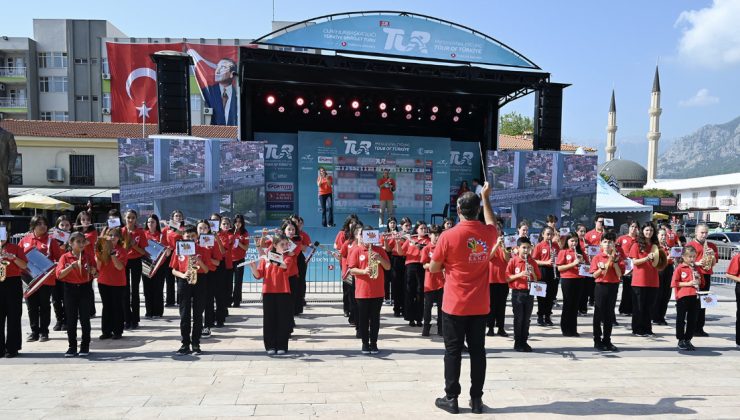 Türkiye Bisiklet Turu’nun Kemer-Kalkan etabı başladı