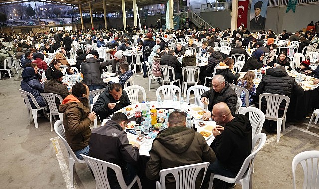 Binlerce Nilüferli iftar sofralarında buluşuyor